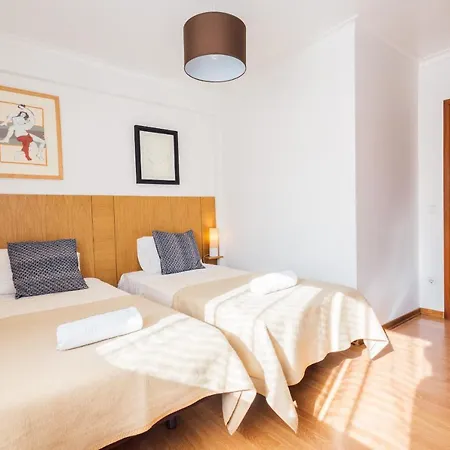 Best Houses 10: Centrally Located Style Apt