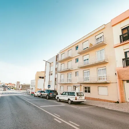 Best Houses 10: Centrally Located Style Apt * Peniche