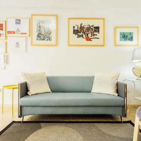 Best Houses 10: Centrally Located Style Apt Apartment